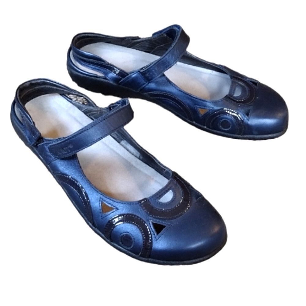 Naot Women's Size 10 Polar Sea Leather Rongo Adjustable Velcro Mary Jane Flats